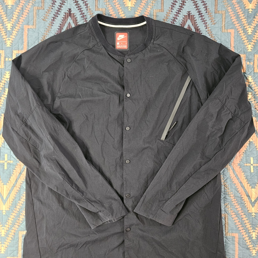 Nike Men's Black Lightweight Jacket‎